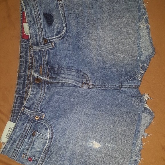 Seven Cut-Offs - Picture 3 of 4